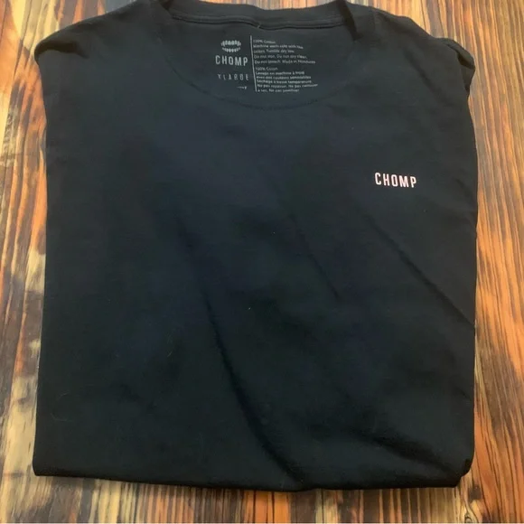 Chomp Black shirt. Size XL - Picture 2 of 6
